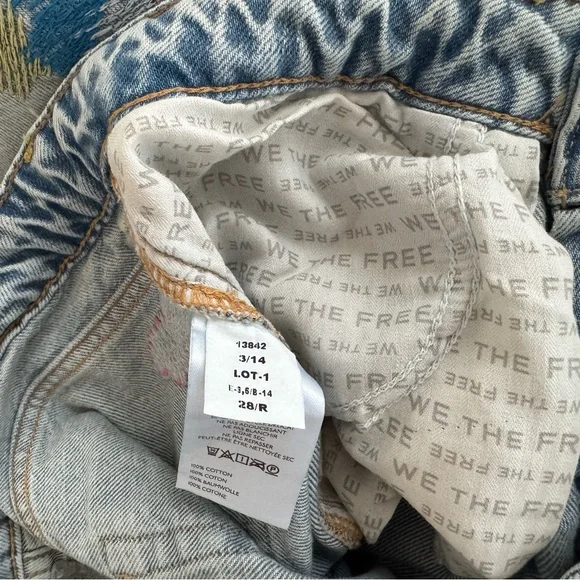 We The Free Free People Tennessee Low-Rise Embroidered Boyfriend Jeans $198 NWOT - Picture 10 of 10
